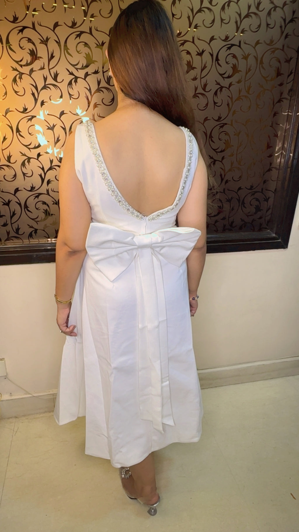 Beautiful Party wear Dress  Embellish neck line detailing  With detachable 🎀 Bow WW40