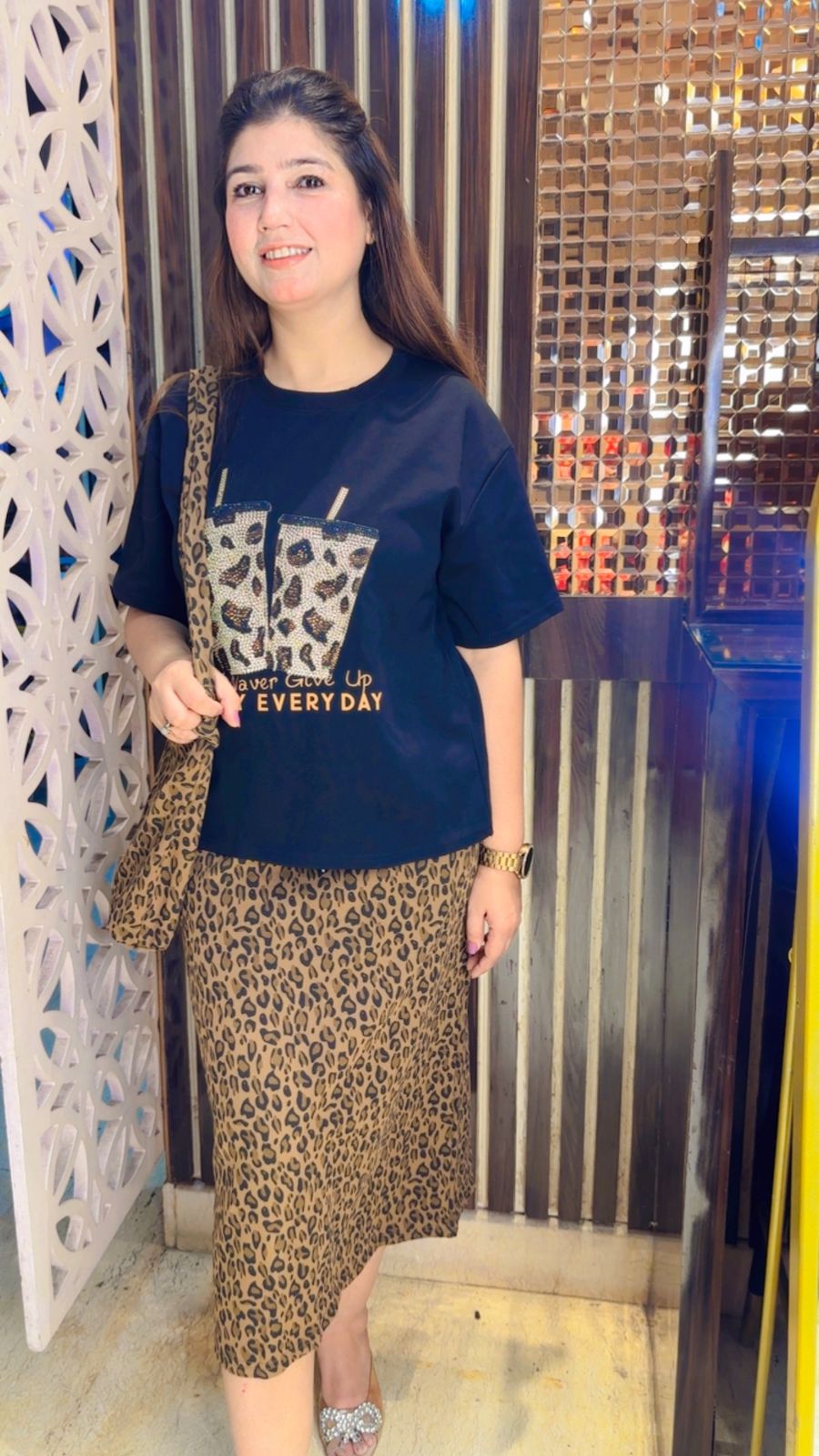 Stunning Tiger Print Skirt Set With Bag WW02
