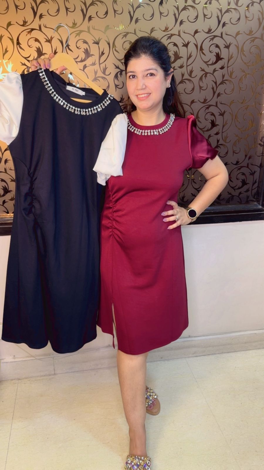 Beautiful Dress 👗 With Neckline Detailing WW64