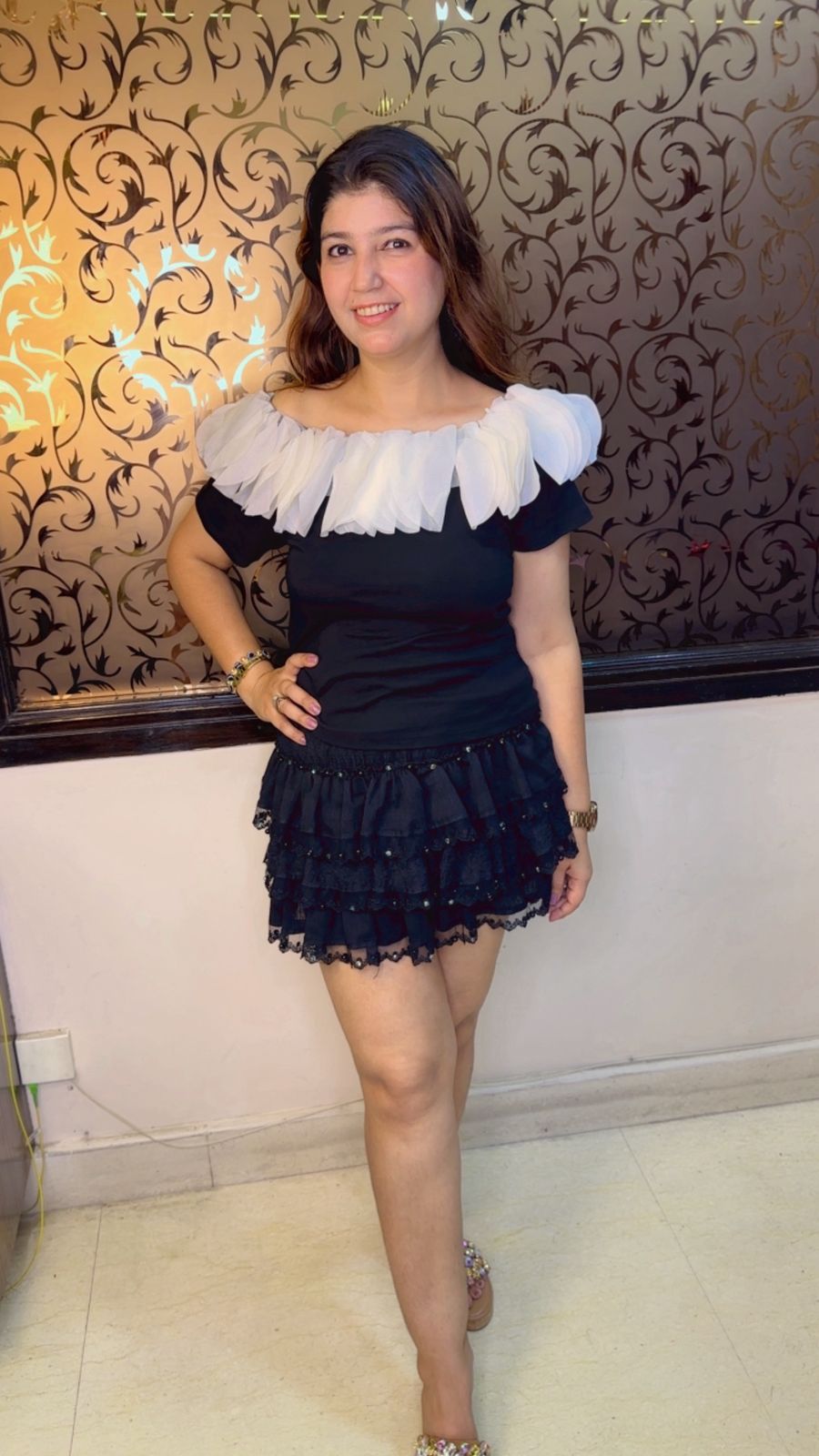Gorgeous Frill Top WW66